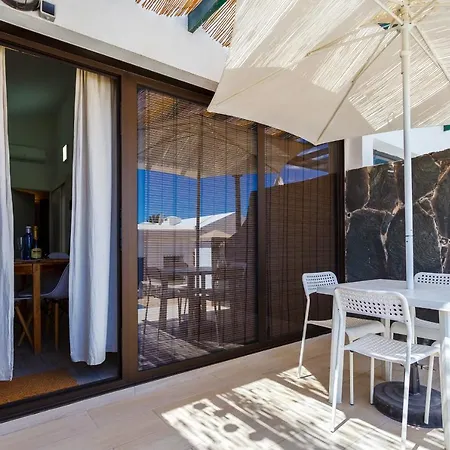 Apartment Relaxing Retreat In Maspalomas - Fully Renovated