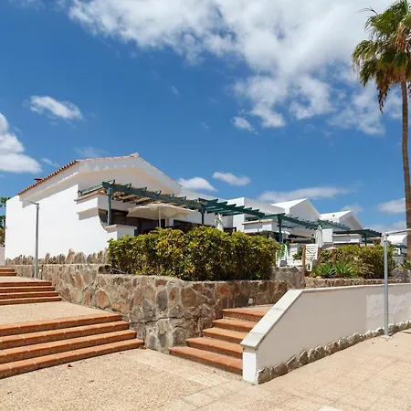 Apartment Relaxing Retreat In Maspalomas - Fully Renovated