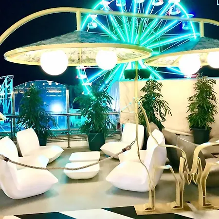 Апартаменты Modern Oasis With Sun & Style 3 Pools Ac Wifi Маспаломас