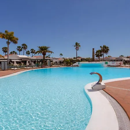 Modern Oasis With Sun & Style 3 Pools Ac Wifi Маспаломас